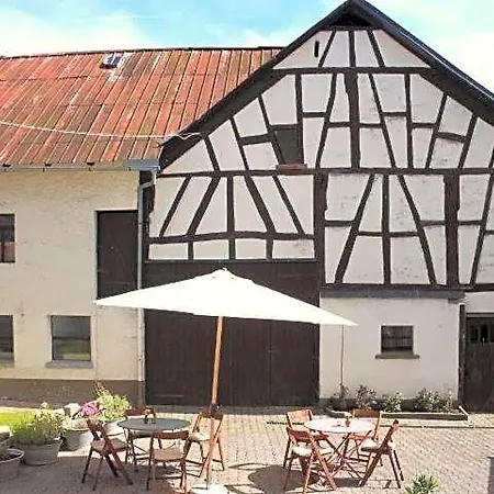 Hotell Landhof Pau 4*