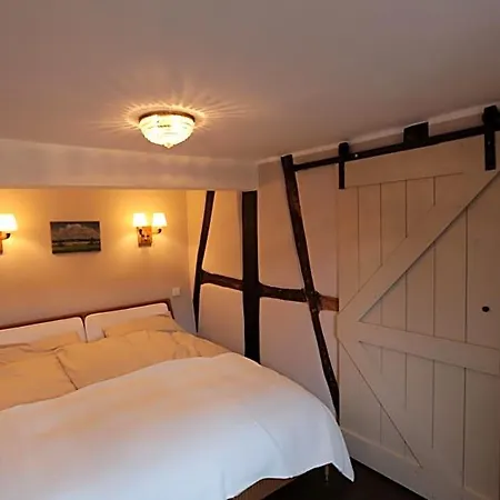 Landhof Pau Hotell 4*